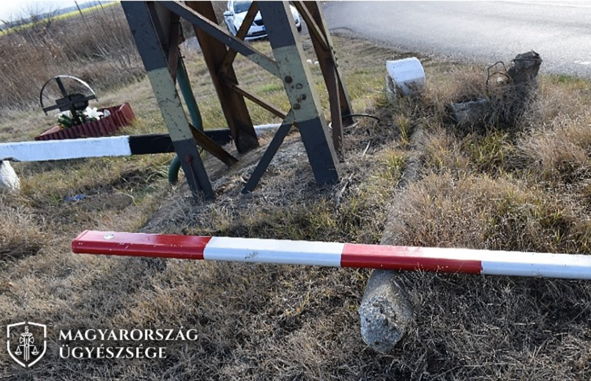 Sorompó logó 2022-