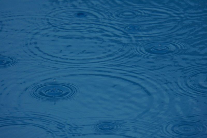 pool-4332152_1280