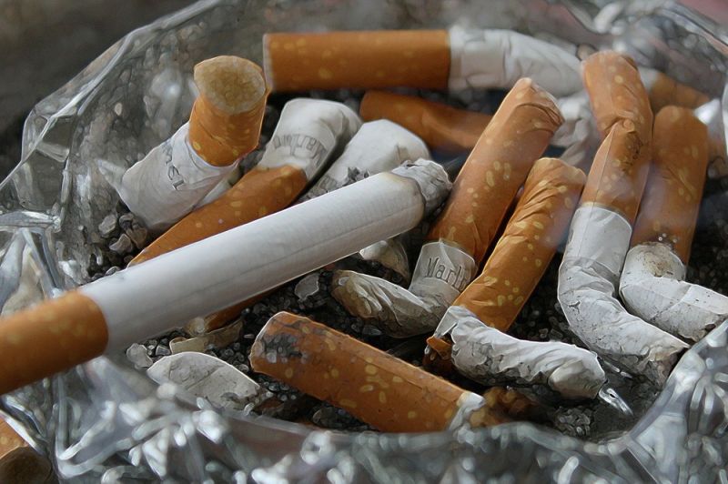 cigarettes-83571_1280