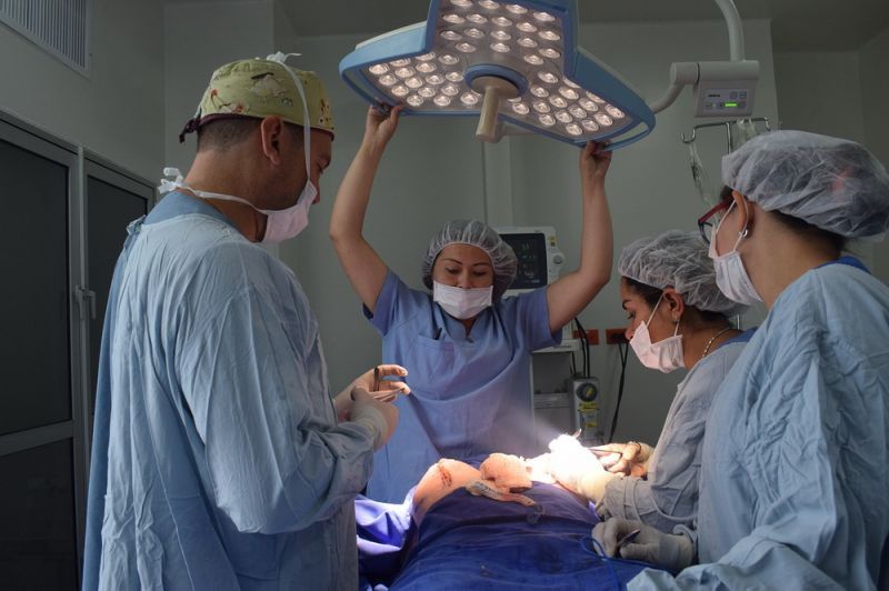 plastic-surgery-4475082_1280