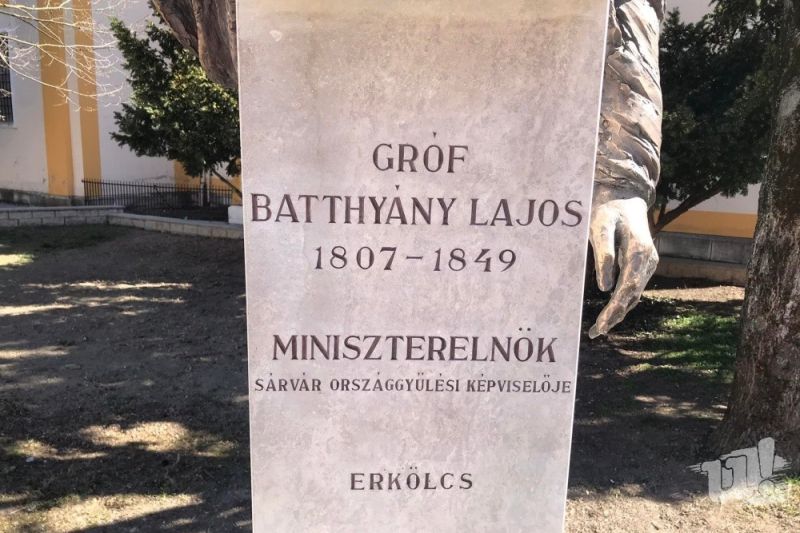 Batthyány-szobor-jav