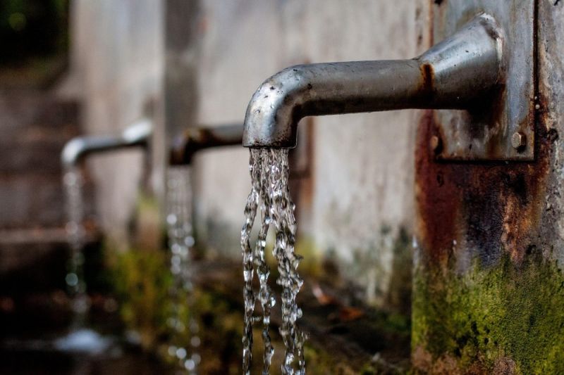 faucet-g4d62ca043_1920