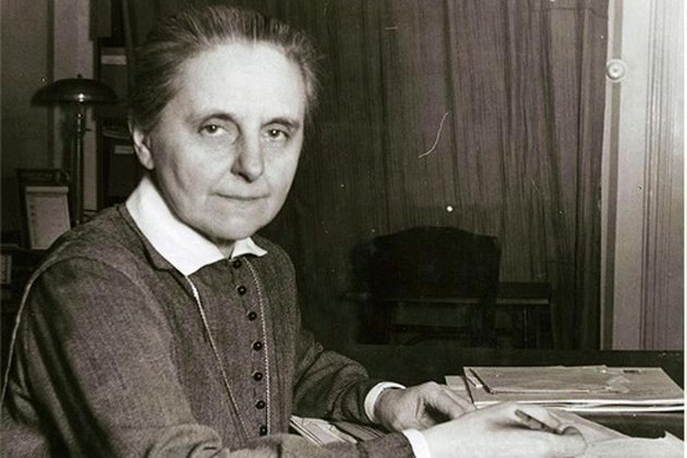 SLACHTA MARGIT